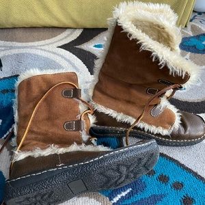 Warm boots